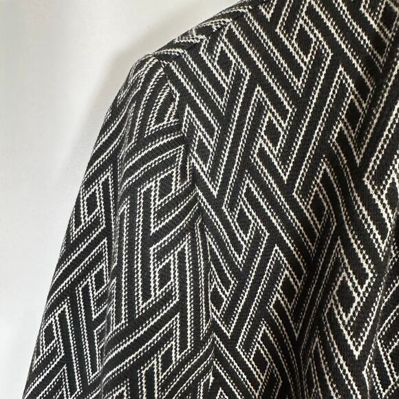 Chico's Black White Open Front Stretch Longline Blazer Jacket Sz 2‎ (L) Office - Picture 2 of 11